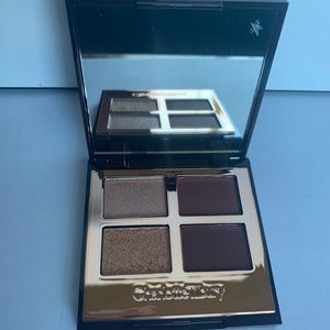 Charlotte Tillbury eyeshadow palette